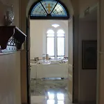 Sophia מלון 3*