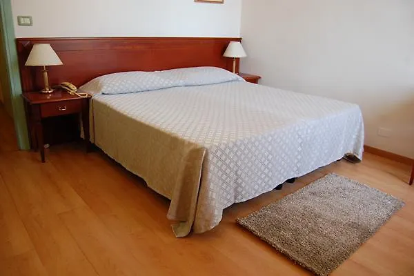 Sophia Hotel 3*