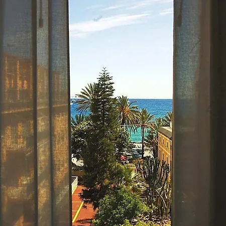 Hotel Sophia 3*