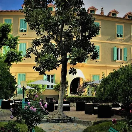 Hotel Sophia 3*